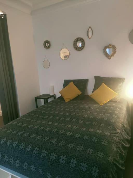 Appartement Les Abbesses 巴黎 外观 照片